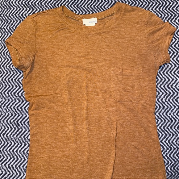 Wet Seal t-shirt - Picture 2 of 2